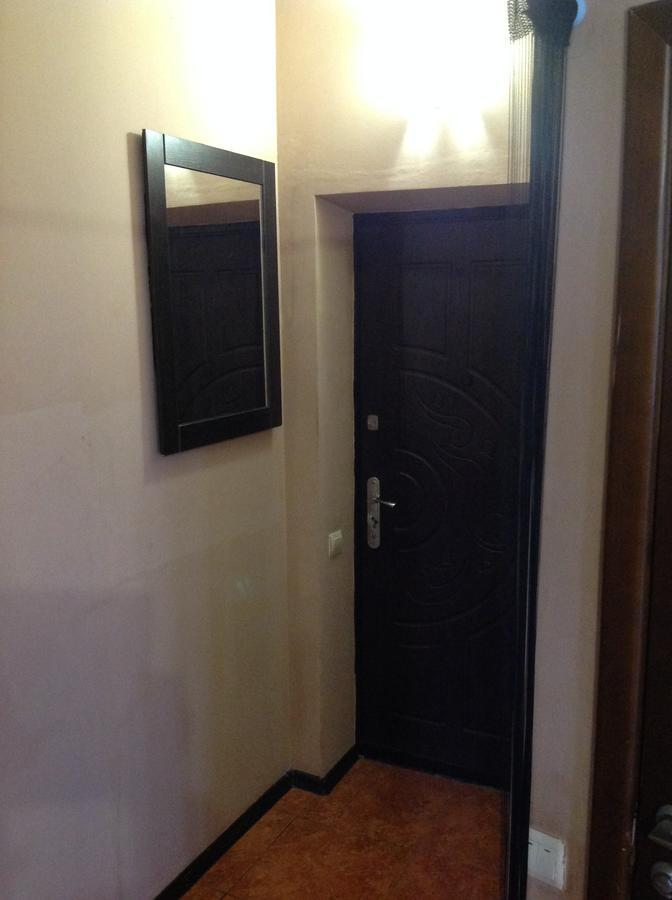 Apartments On V.Melnikova 2 Harkiv Dış mekan fotoğraf